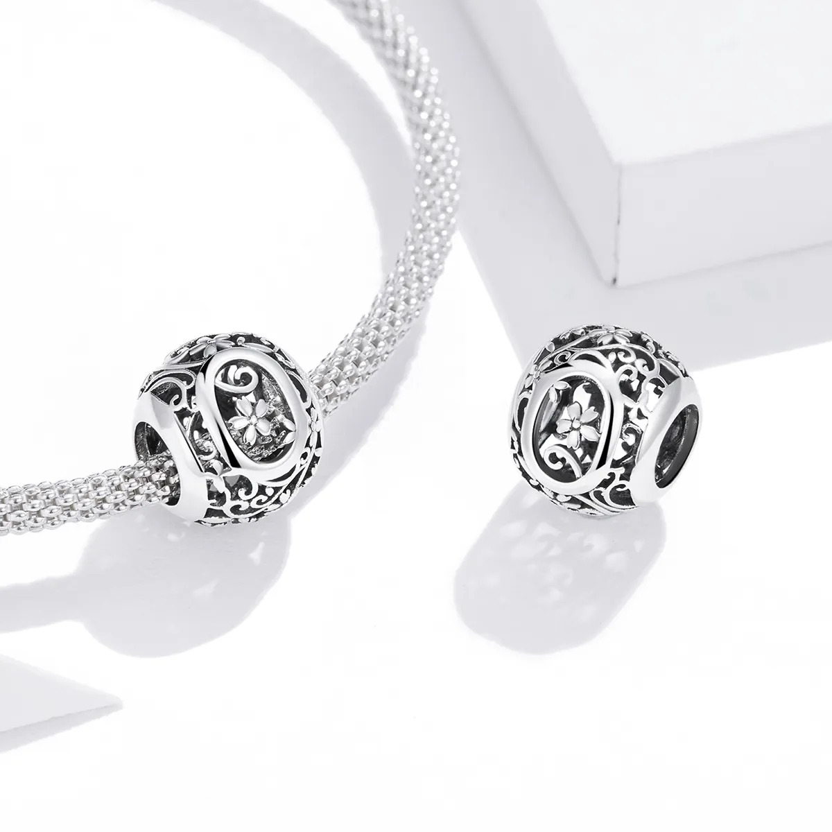 Openwork Flower Letter O Charm - PANDORA Style - SCC1444-O