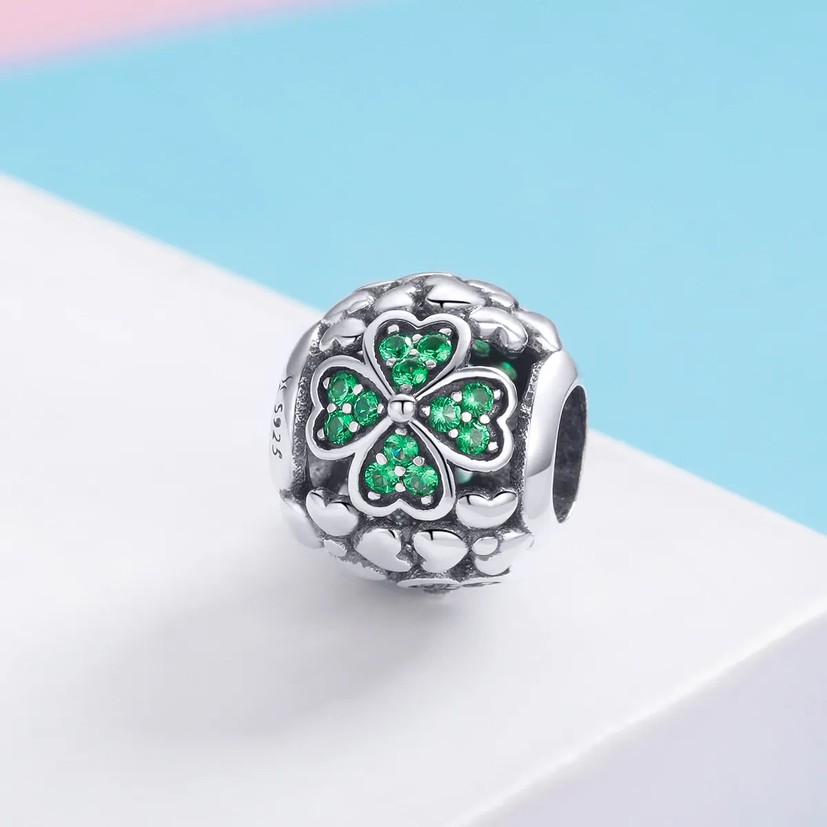 Pandora Style Silver Charm, Green Clover - SCC964