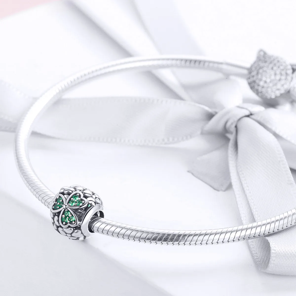 Pandora Style Silver Charm, Green Clover - SCC964