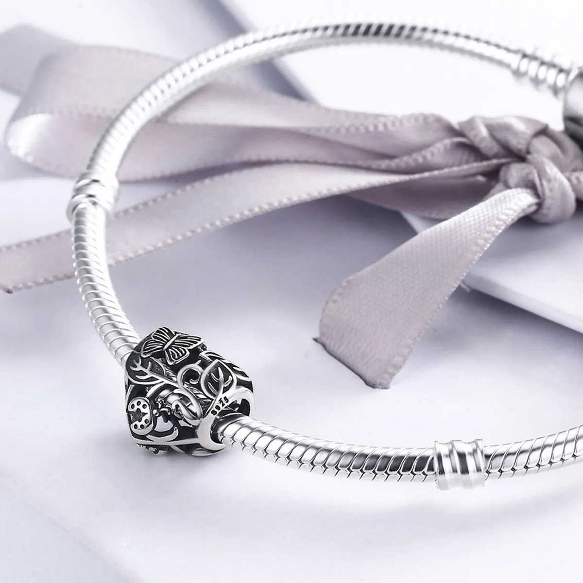 Pandora Style Silver Charm, Rain-Back Garden - SCC155