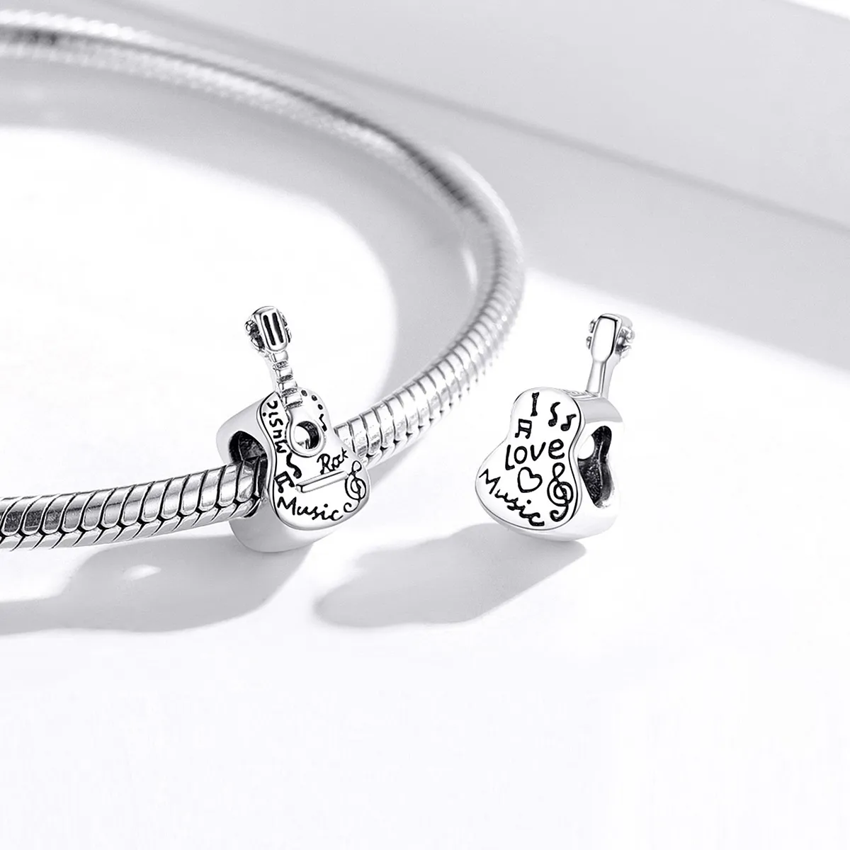 Pandora Style Silver Charm, Simple Guitar - SCC1708