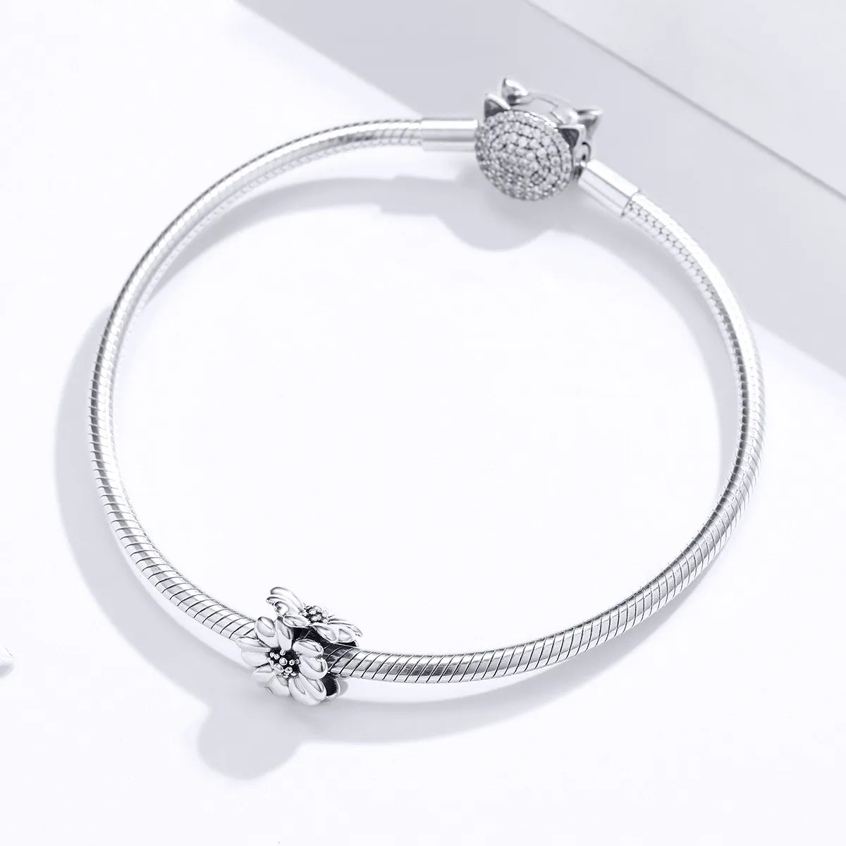 Pandora Style Silver Charm, Three Flowers - SCC1486