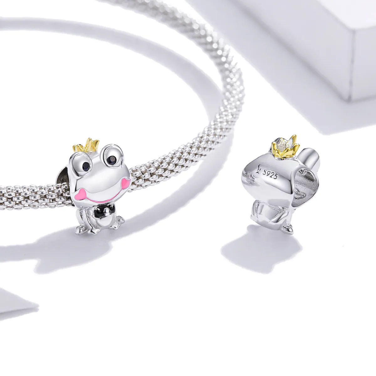 Two Tone Pandora Style Charm, Gentle Frog - SCC1769