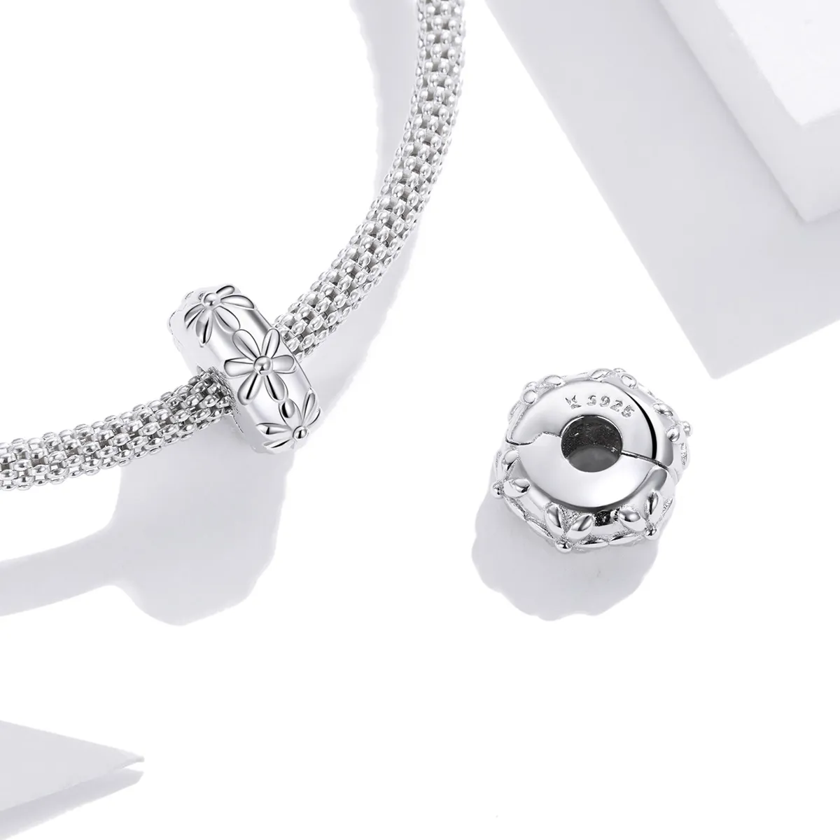 Pandora Style Silver Charm, Daisy - SCC1795