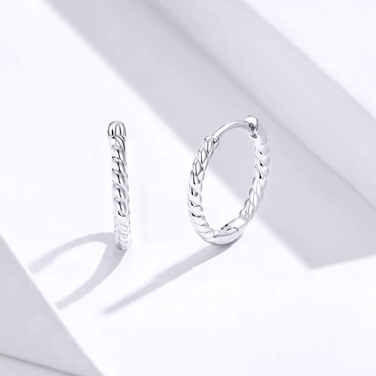 Pandora Style Silver Hoop Earrings, Circle Hemp Rope - SCE841