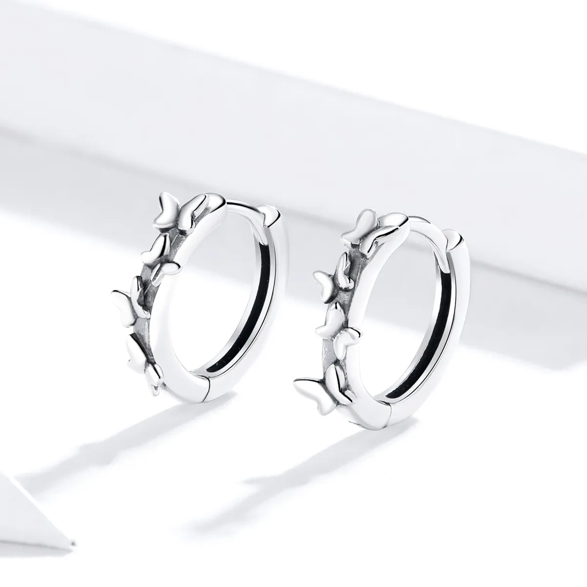 Pandora Style Silver Hoop Earrings, Elegant Butterfiles - SCE927