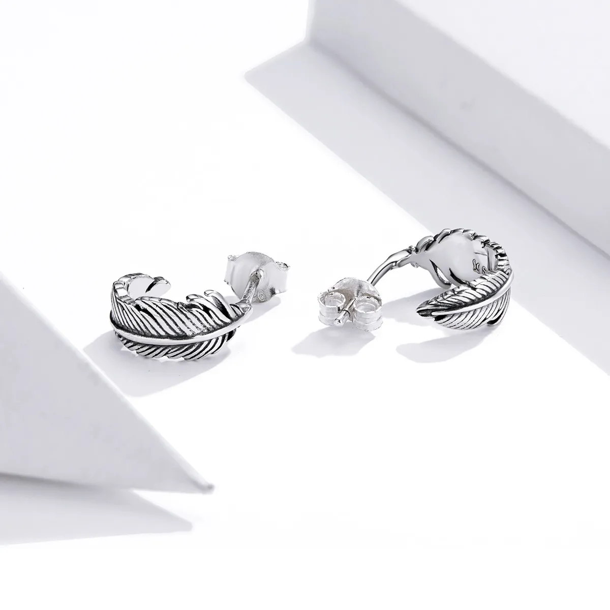 Pandora Style Silver Hoop Earrings, Feather - SCE923