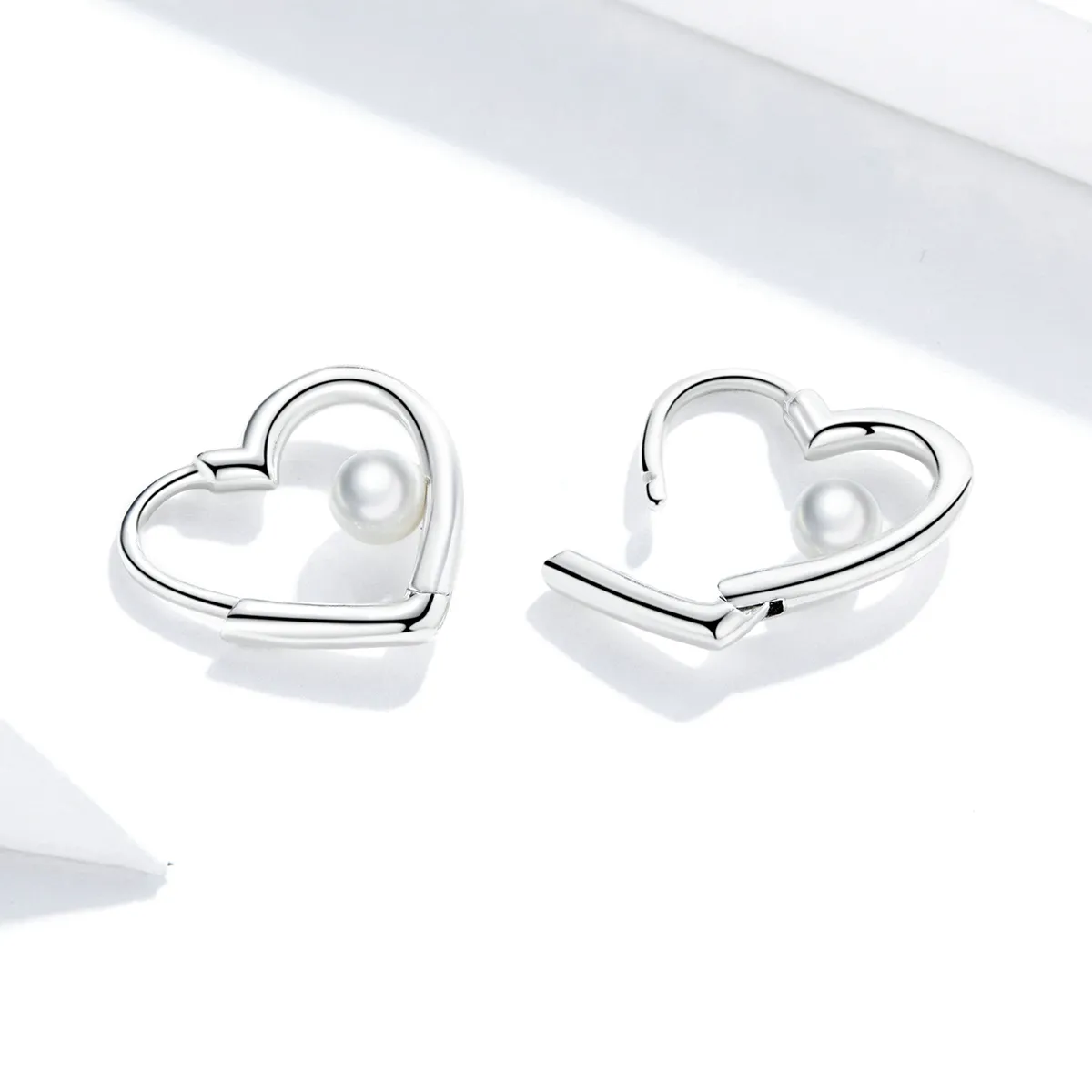 Pandora Style Silver Hoop Earrings, The Heart of Treasure - SCE939