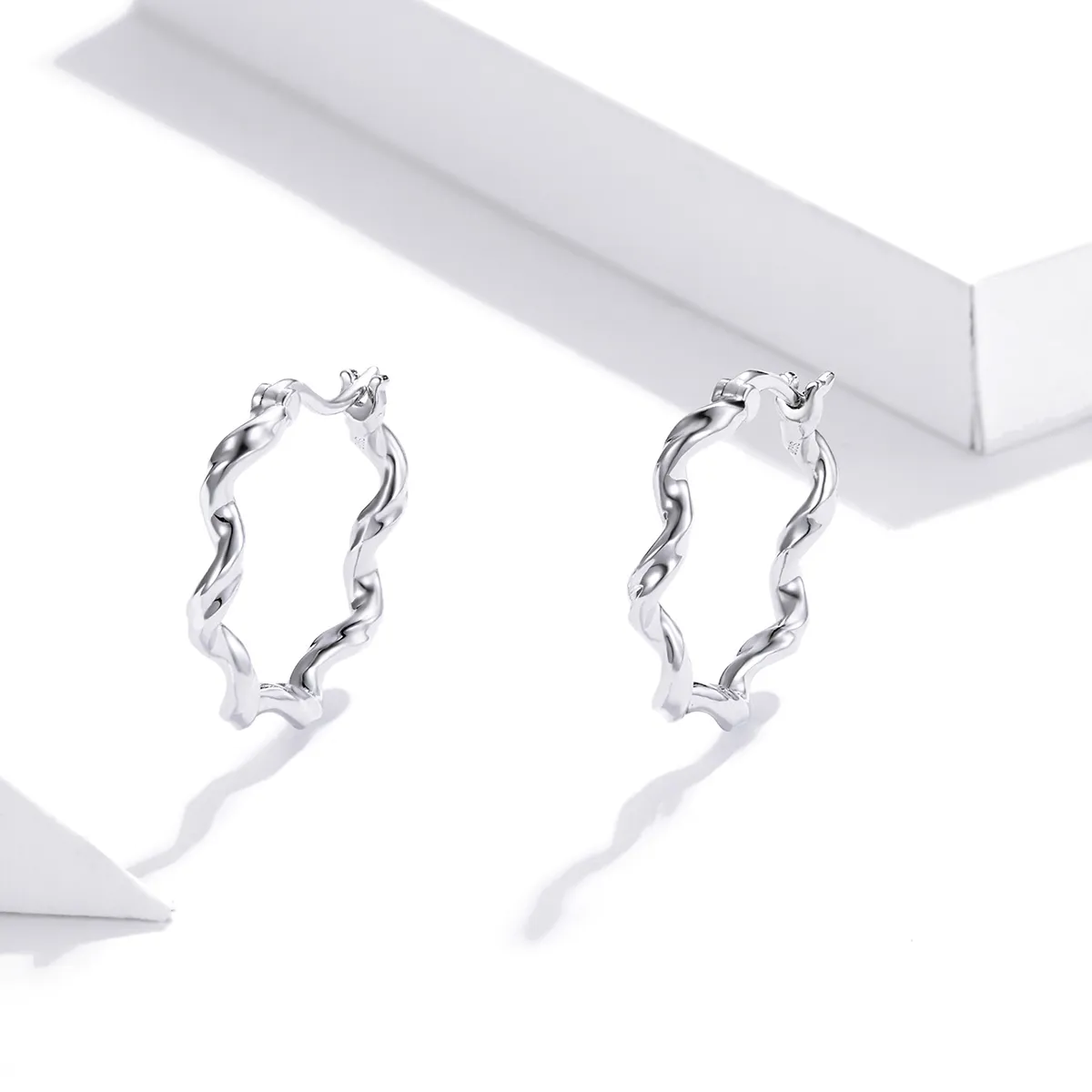 Pandora Style Silver Hoop Earrings, Wave - SCE976