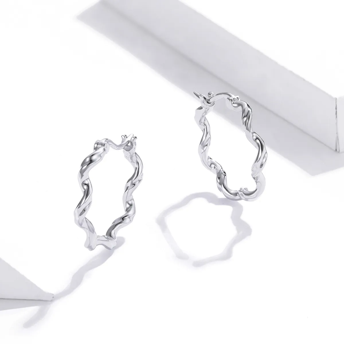 Pandora Style Silver Hoop Earrings, Wave - SCE976