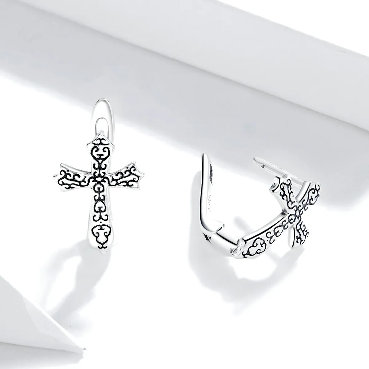 Pandora Style Silver Stud Earrings, Vine Cross - SCE943