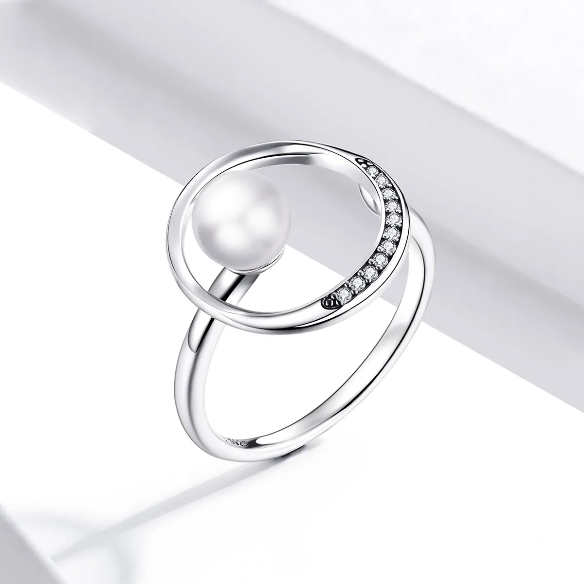 Pandora Style Silver Open Ring, Gentle Shell Bead - SCR664