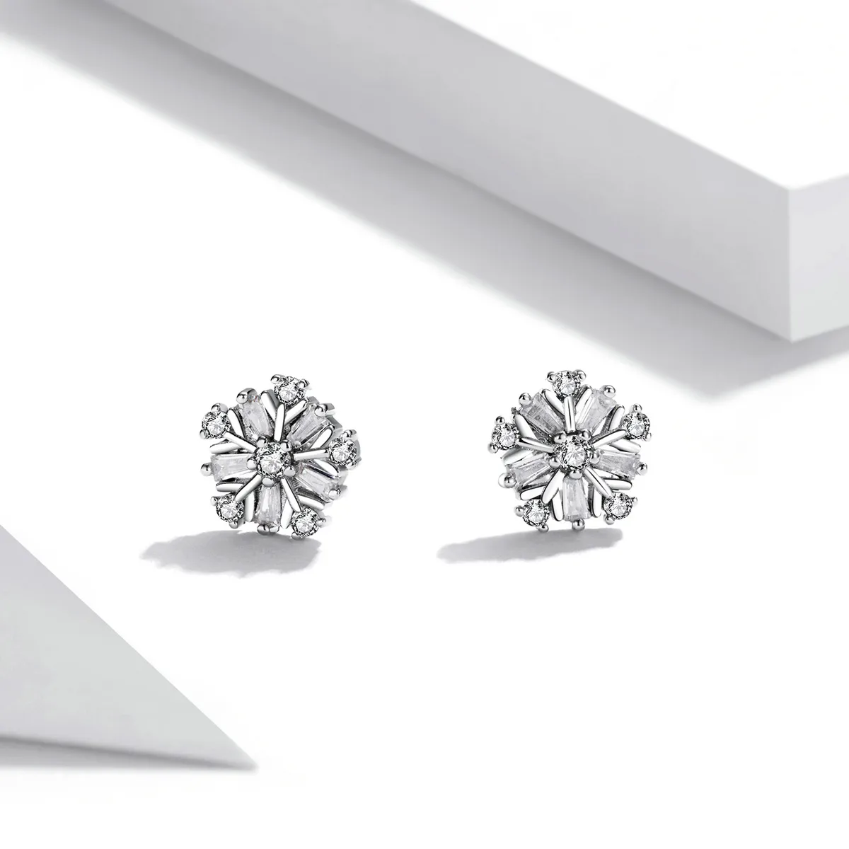 PANDORA Style Shining Snowflakes Stud Earrings - SCE1289