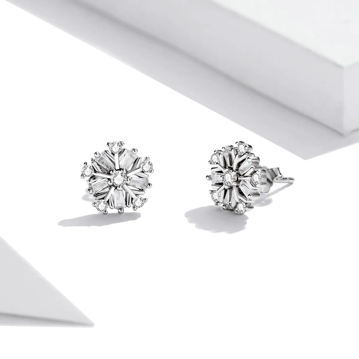 PANDORA Style Shining Snowflakes Stud Earrings - SCE1289