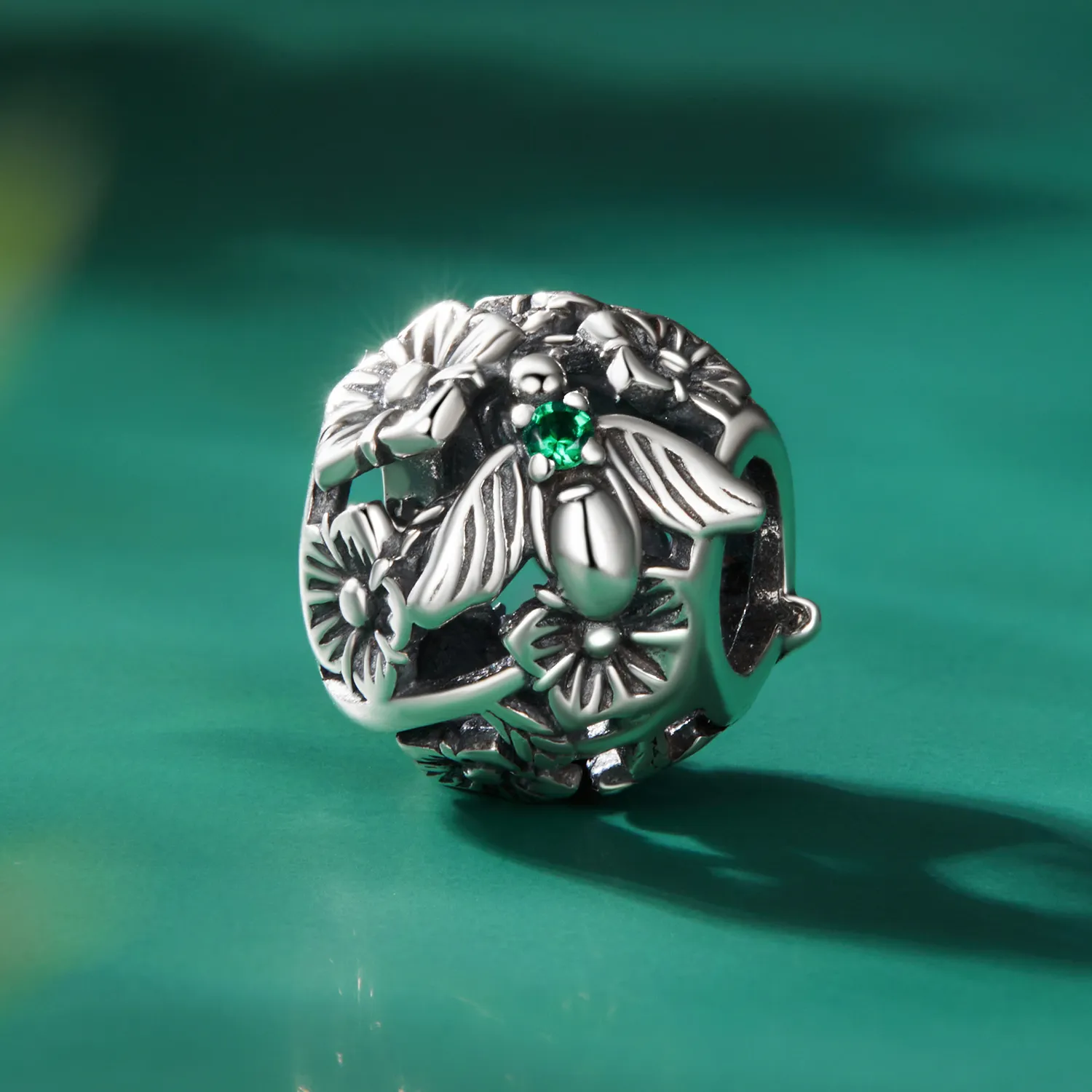 Pandora Style Lucky Bee Charm - SCC2525!