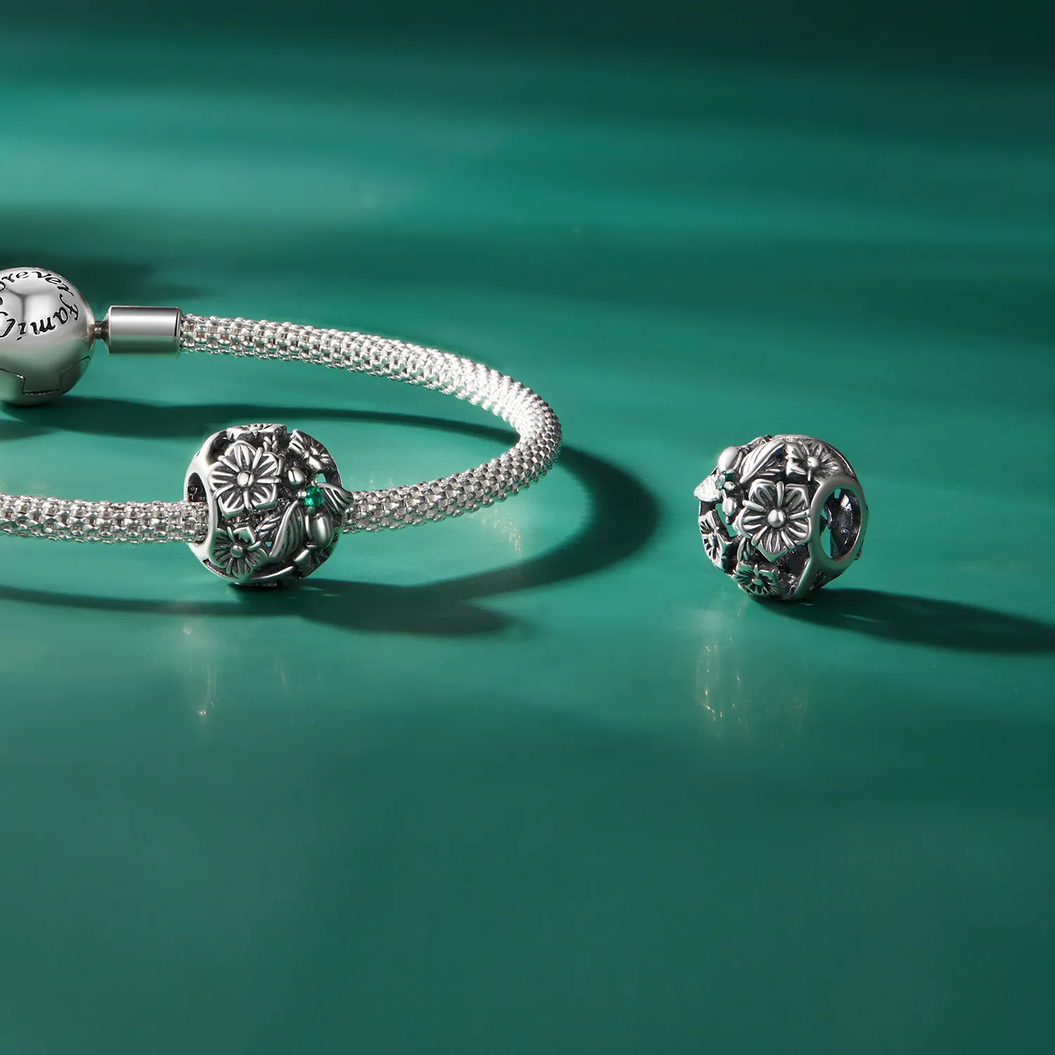 Pandora Style Lucky Bee Charm - SCC2525!