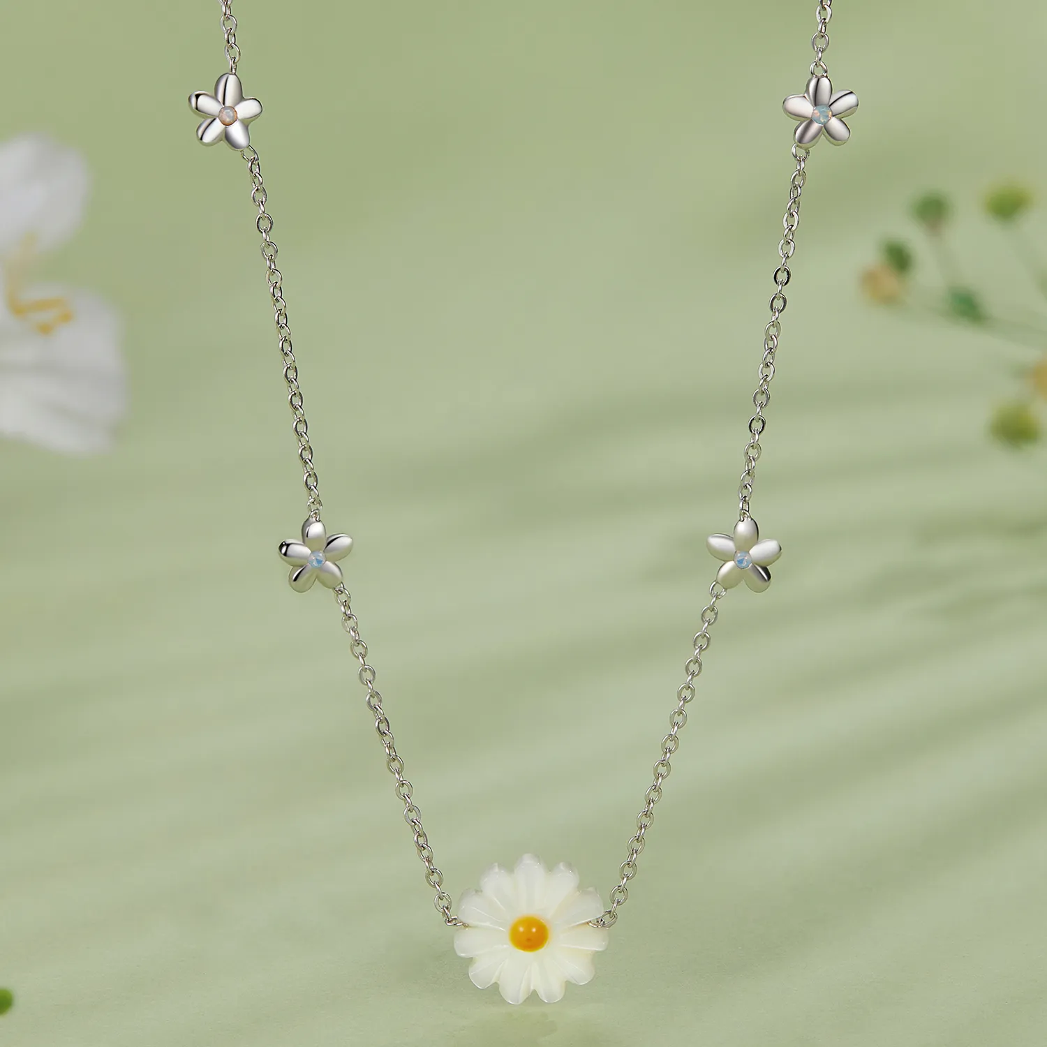 Pandora Style Daisy Necklace - SCN494