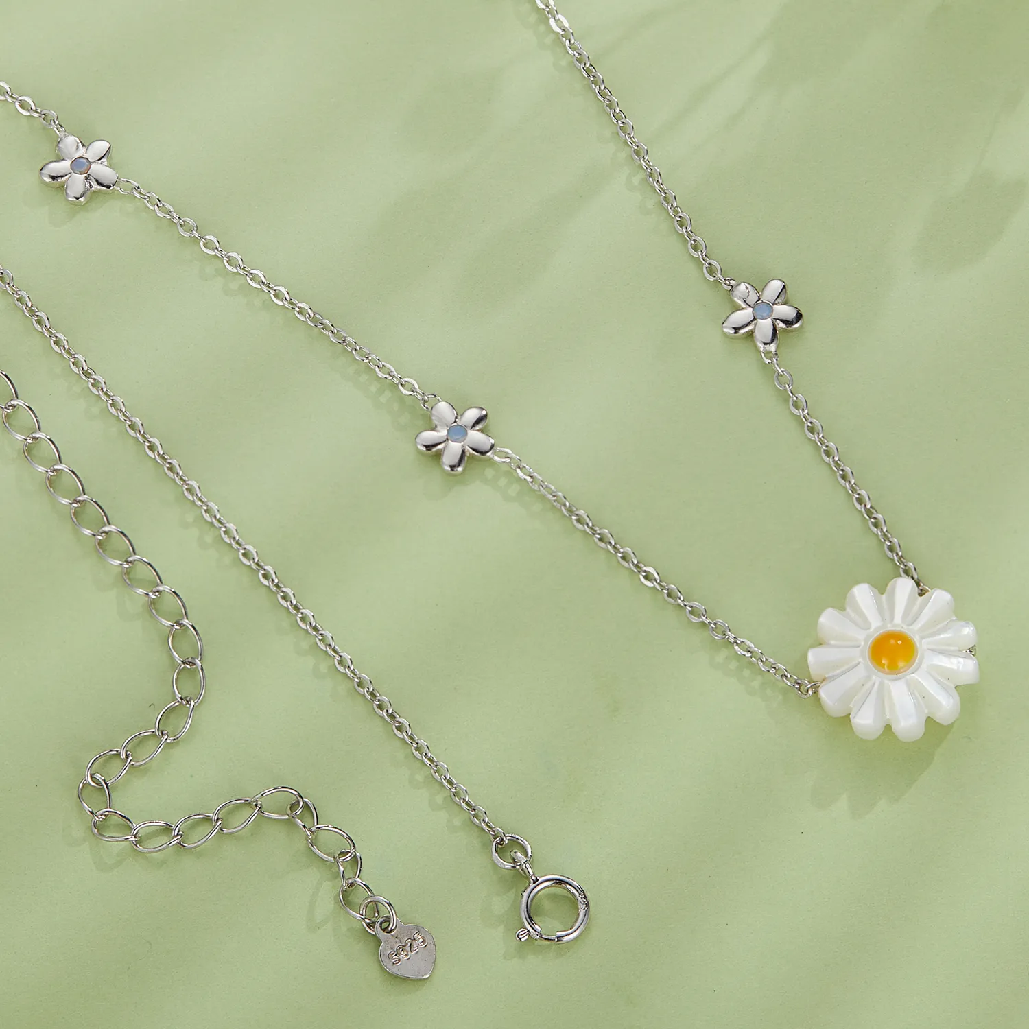 Pandora Style Daisy Necklace - SCN494