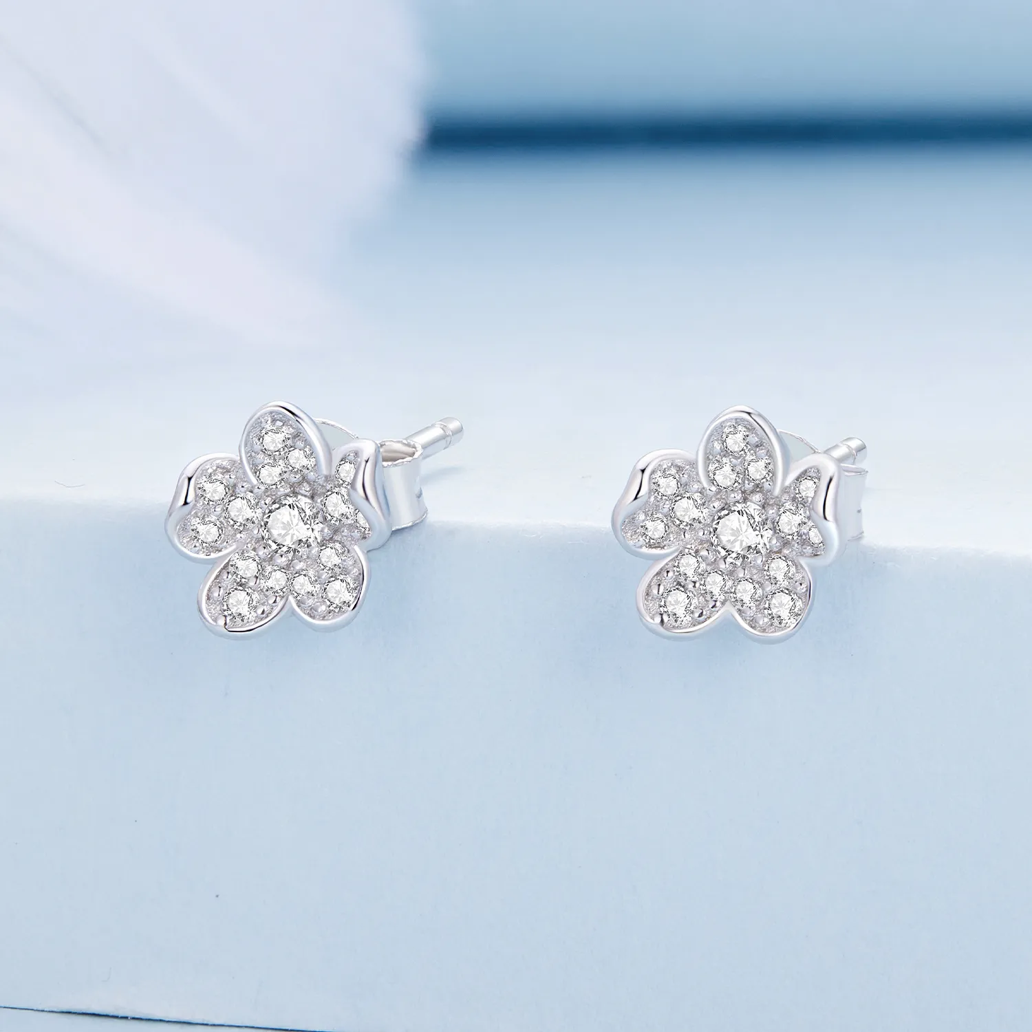 Pandora Style Diamond-encrusted flower Studs Earrings - BSE855