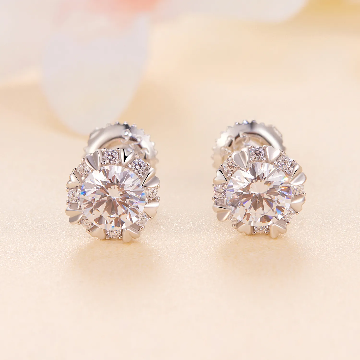 Pandora Style Exquisite Moissanite Studs Earrings (with Two Certificates) - MSE017