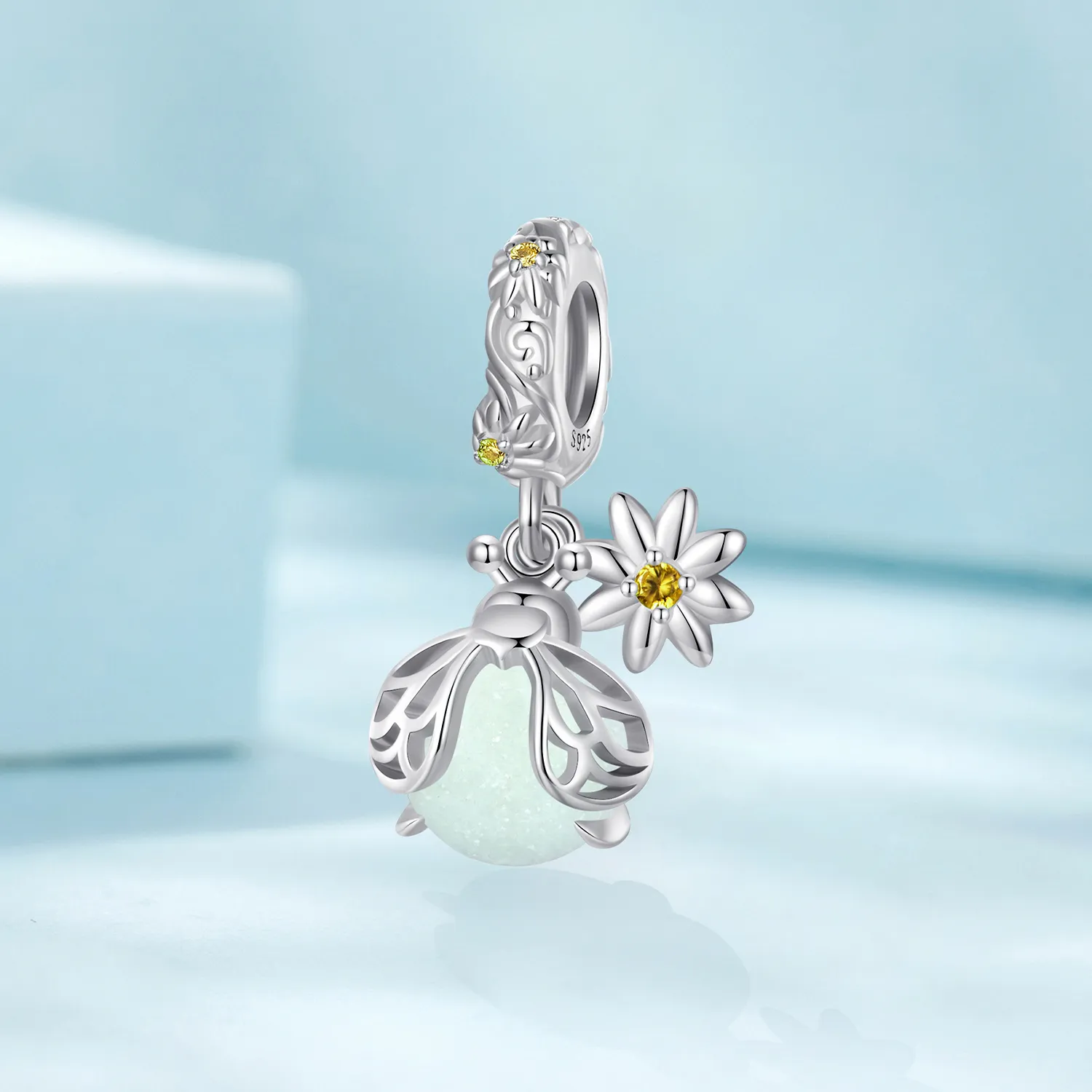 Pandora Style Firefly Luminous Dangle - SCC2615!