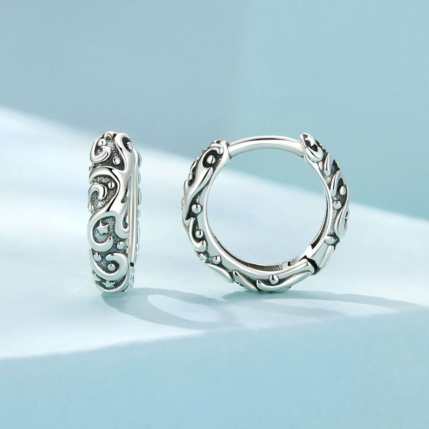 Pandora Style Retro Pattern Hoop Earrings - SCE1659