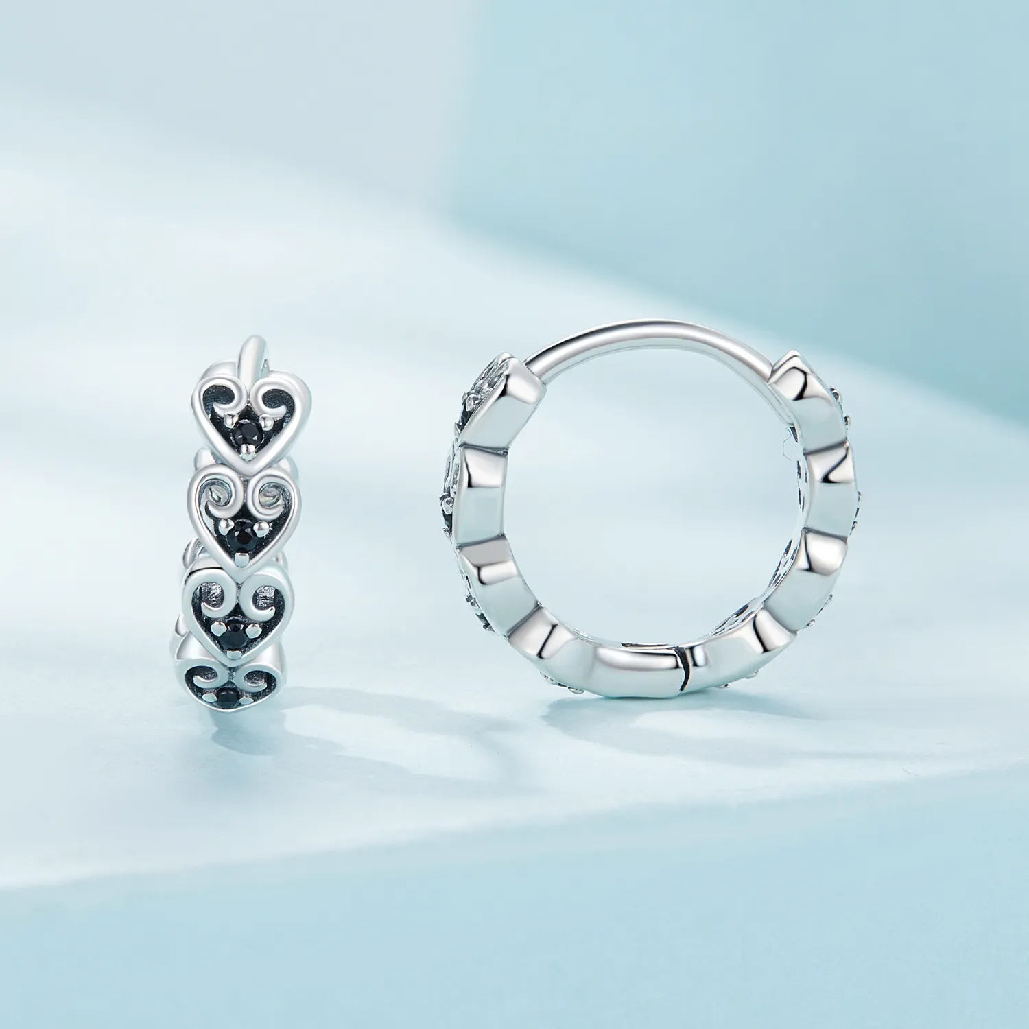 Pandora-inspired heart-shaped hoop earrings - SCE1613