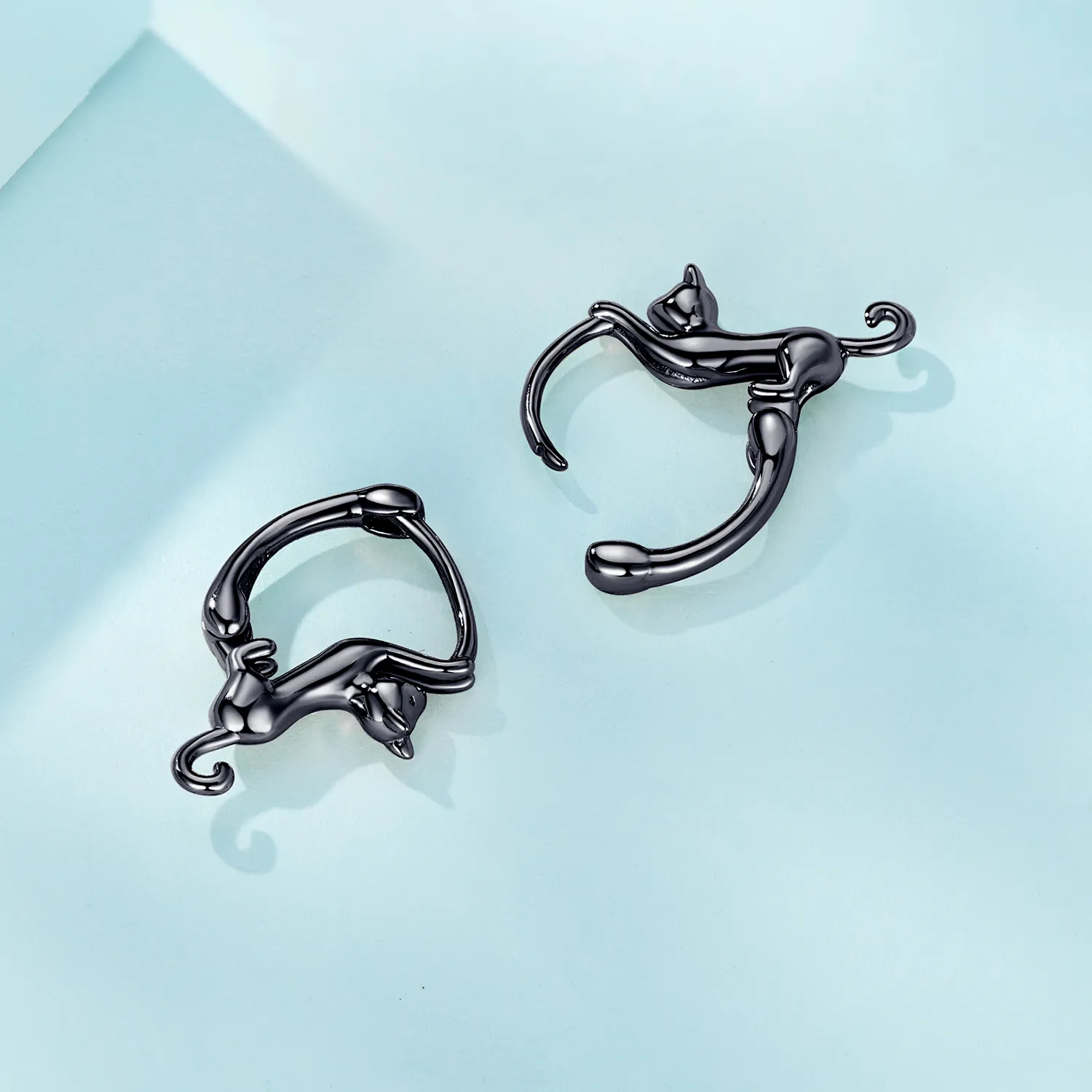 Pandora-style Cat Hoop Earrings - SCE1488-LD