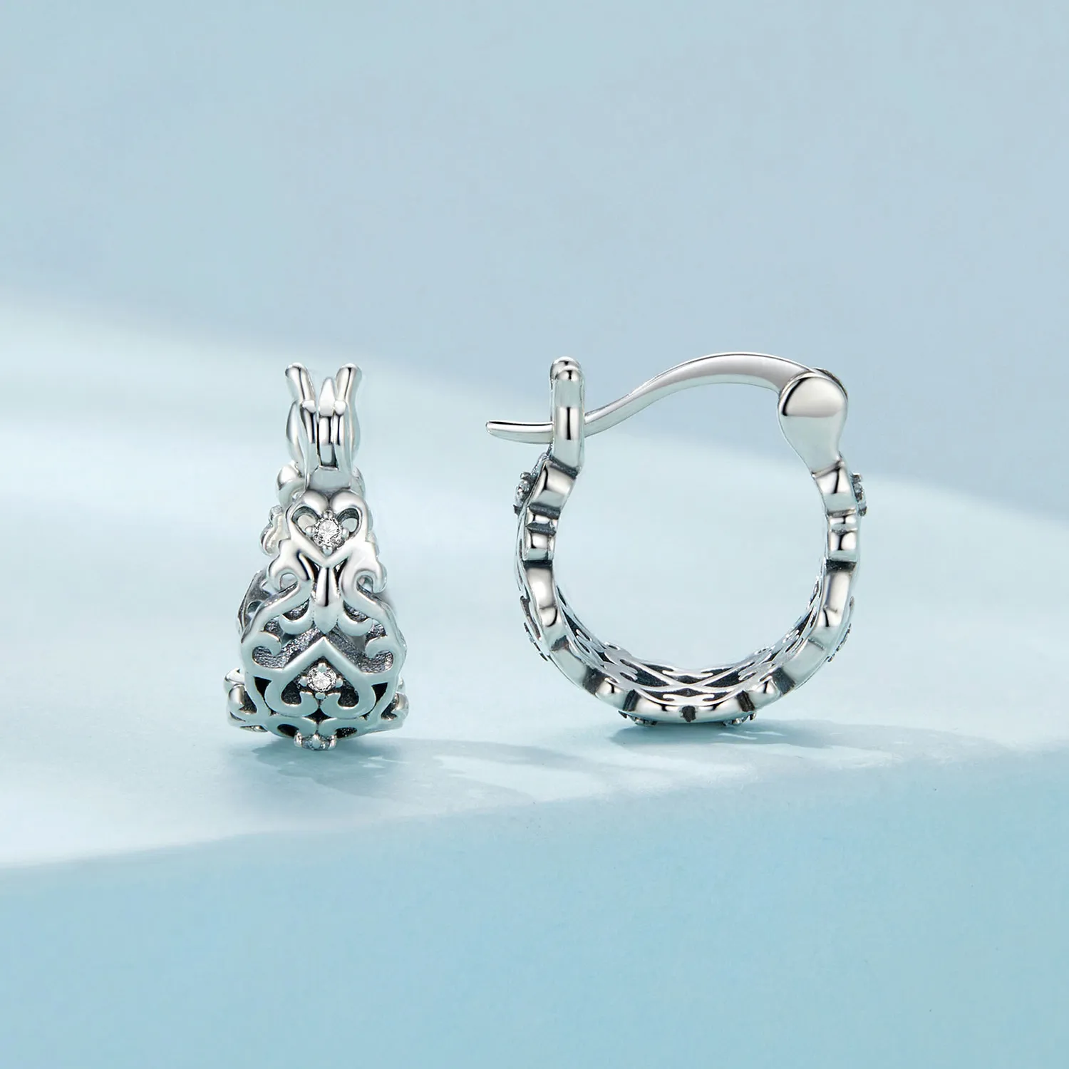 Pandora-style Retro Pattern Hoop Earrings - SCE1650