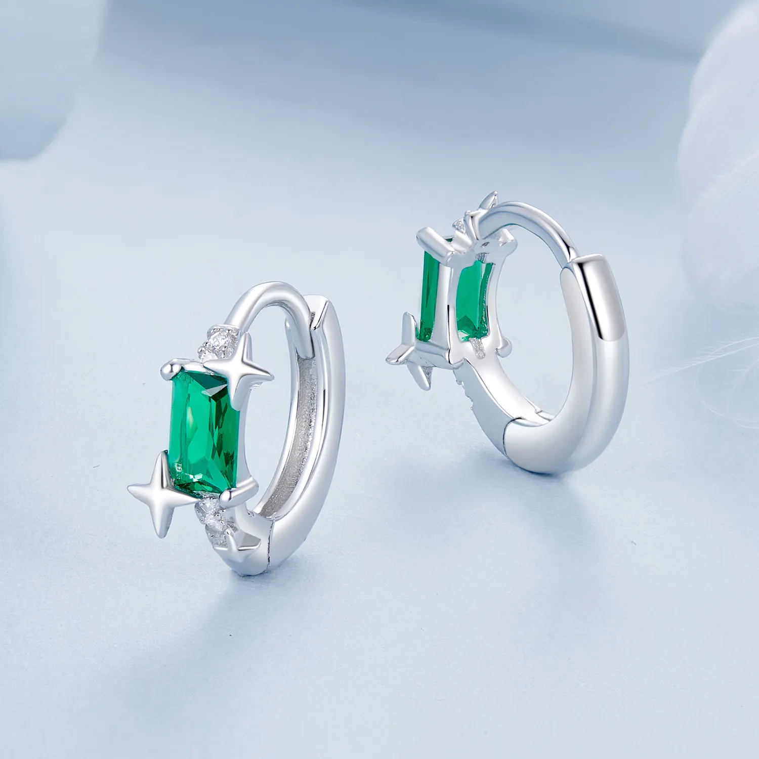 PANDORA Style Emerald Star Earrings - BSE1036