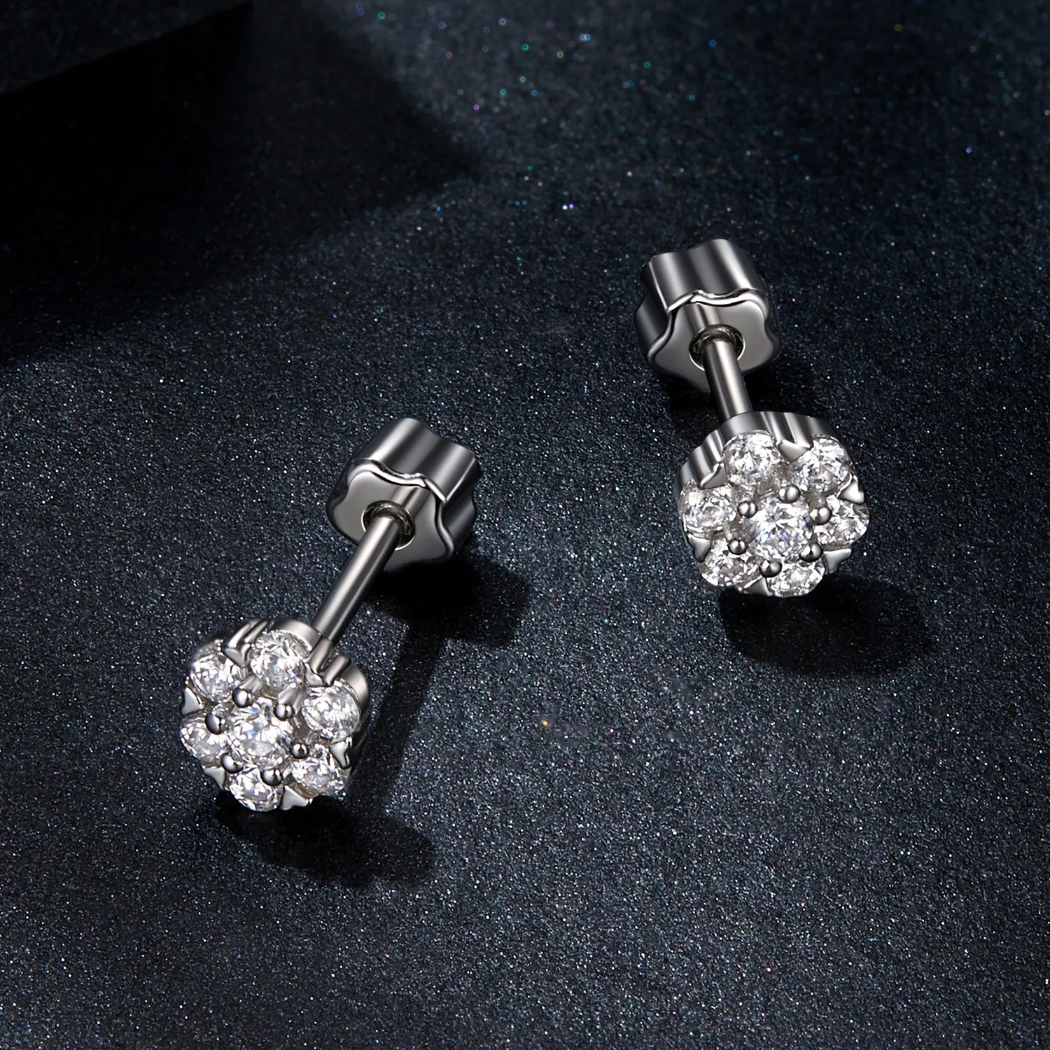 PANDORA Style Moissanite earrings (with one certificate) - MSE059