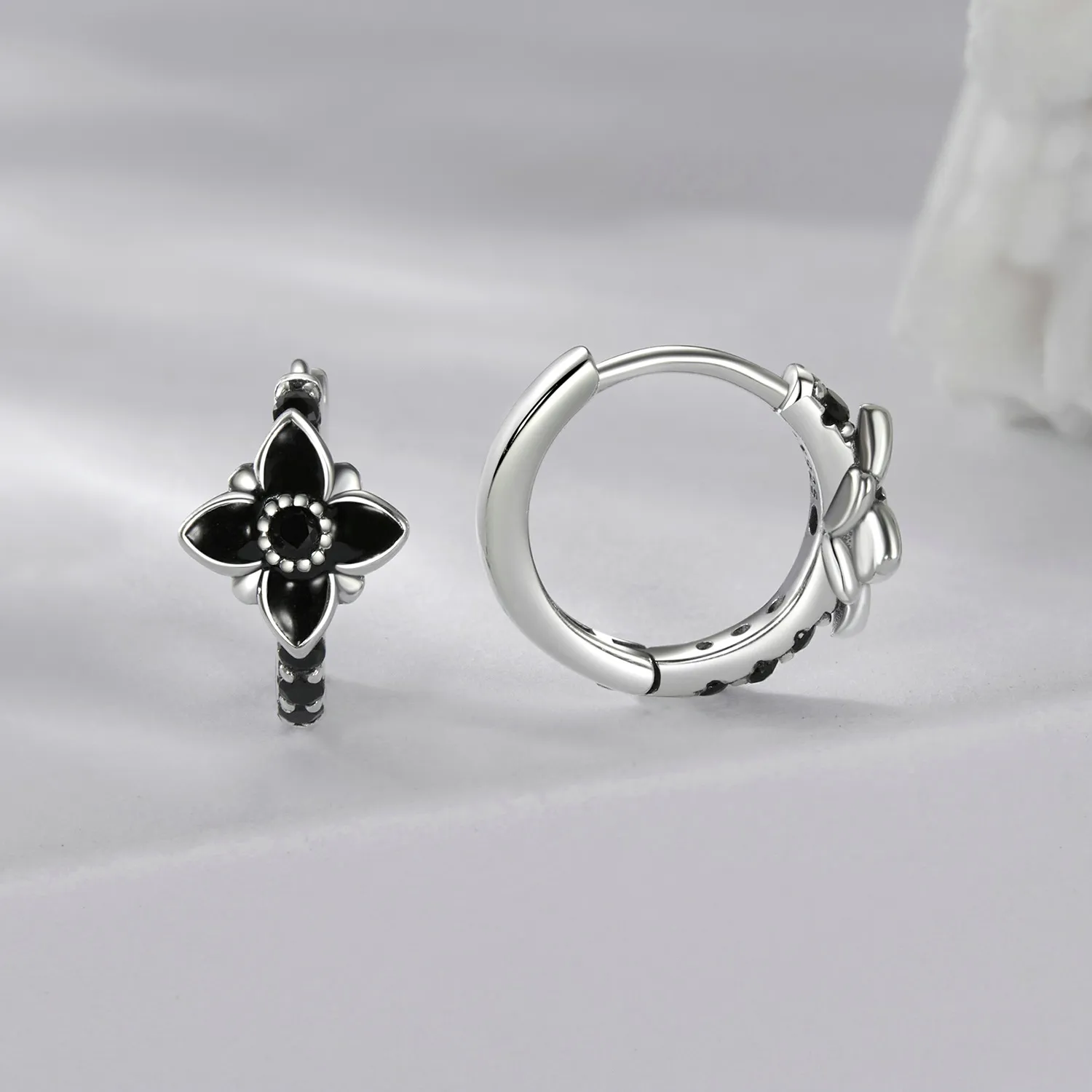 PANDORA Style Night Flower Earrings - SCE1801