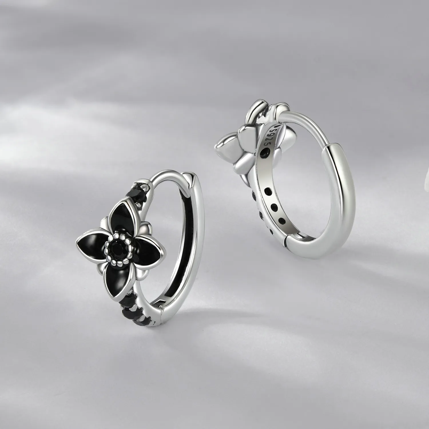 PANDORA Style Night Flower Earrings - SCE1801