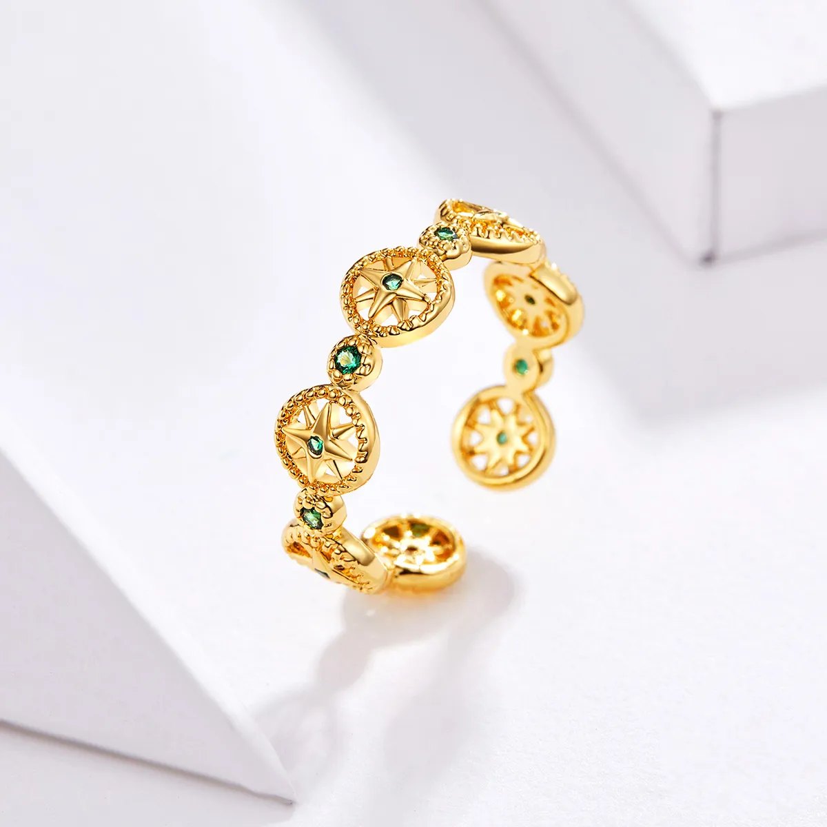 Gold-Plated Shiny Star Ring - PANDORA Style - SCR518