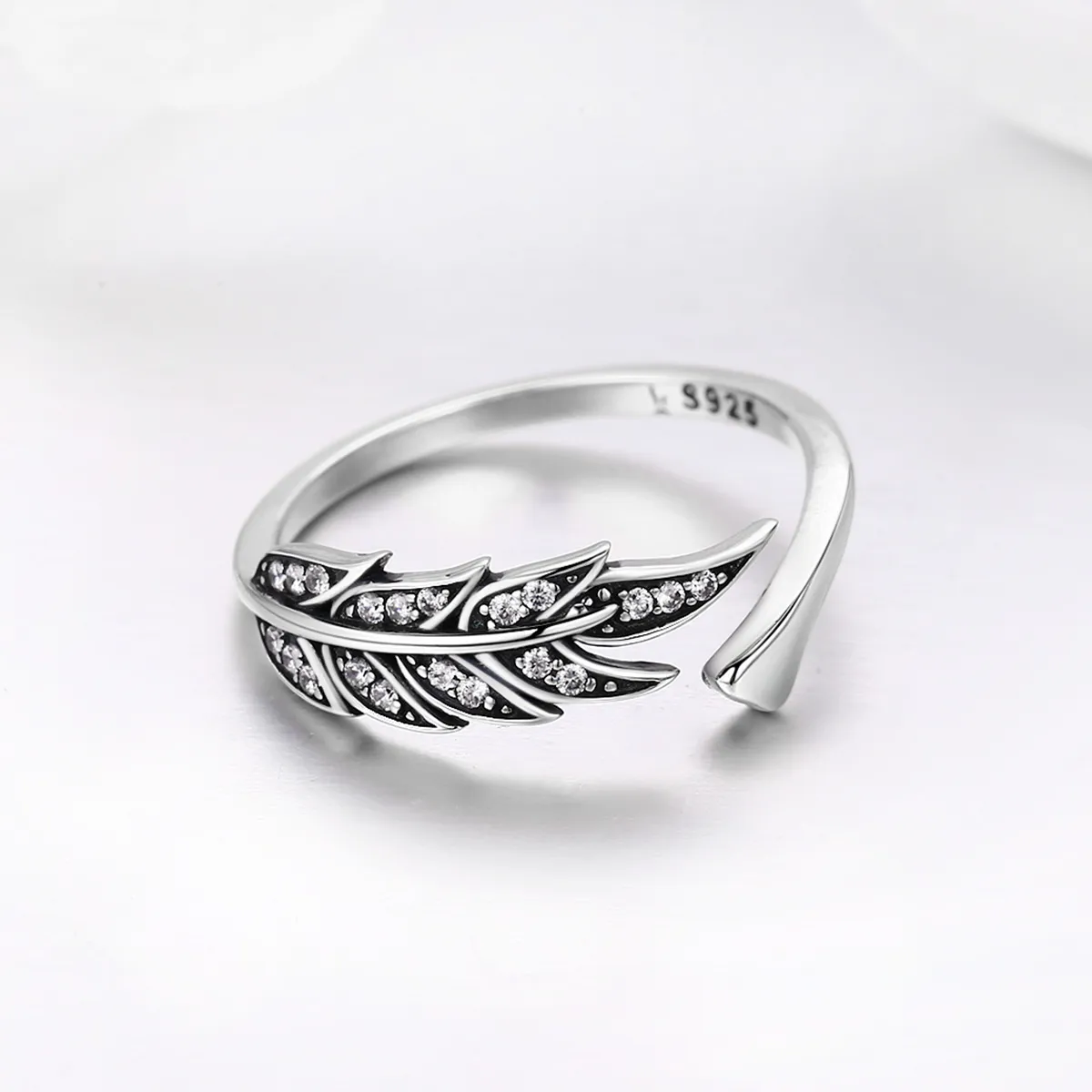 Silver Gorgeous Leaves Ring - PANDORA Style - SCR313