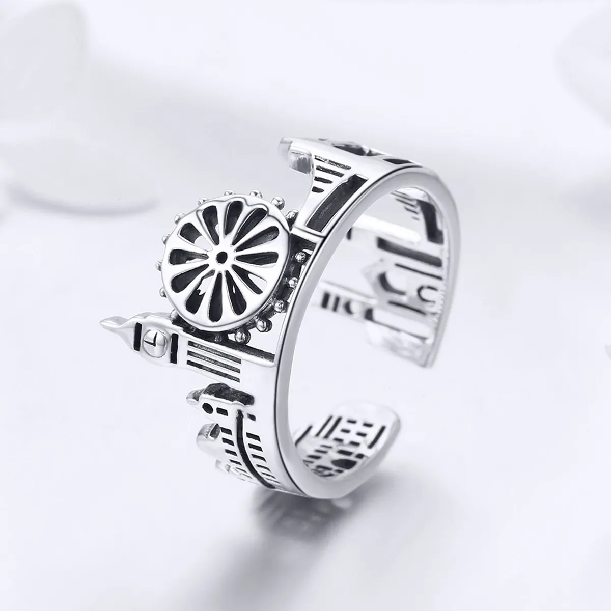 Silver London Ring - PANDORA Style - SCR474