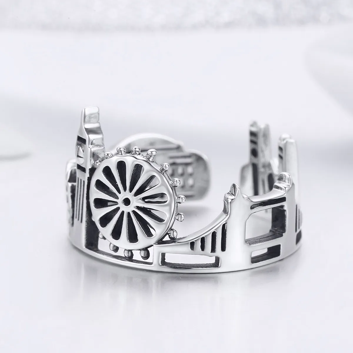 Silver London Ring - PANDORA Style - SCR474